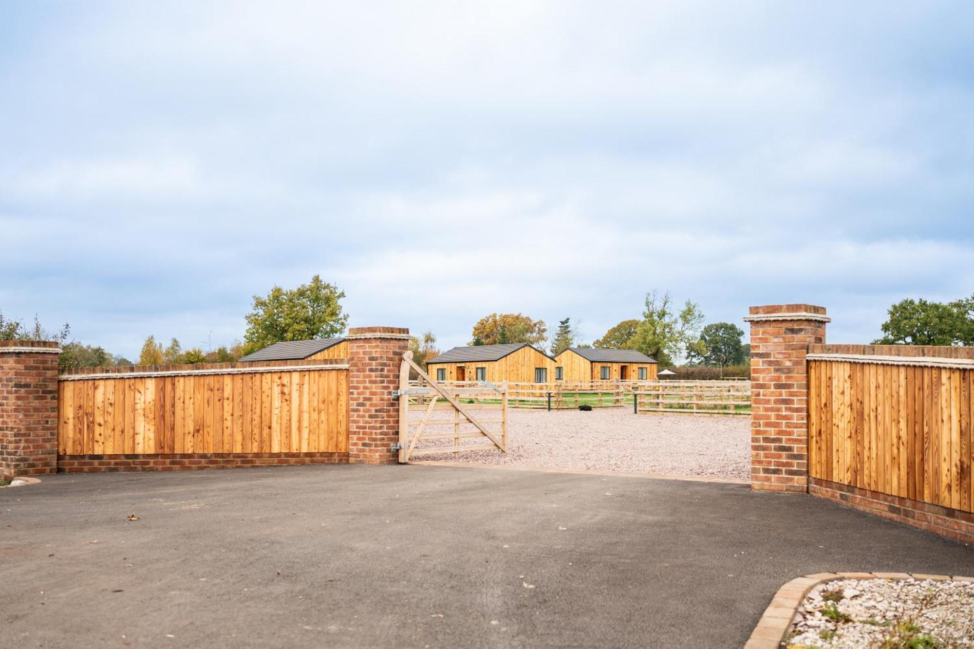 Oak Lodge Ashbourne  Exterior photo
